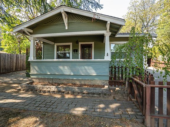 3rd image of 642 Dora Ave