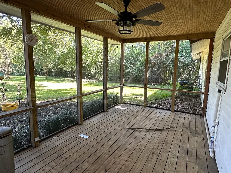 27238 Austin St — Photo 36