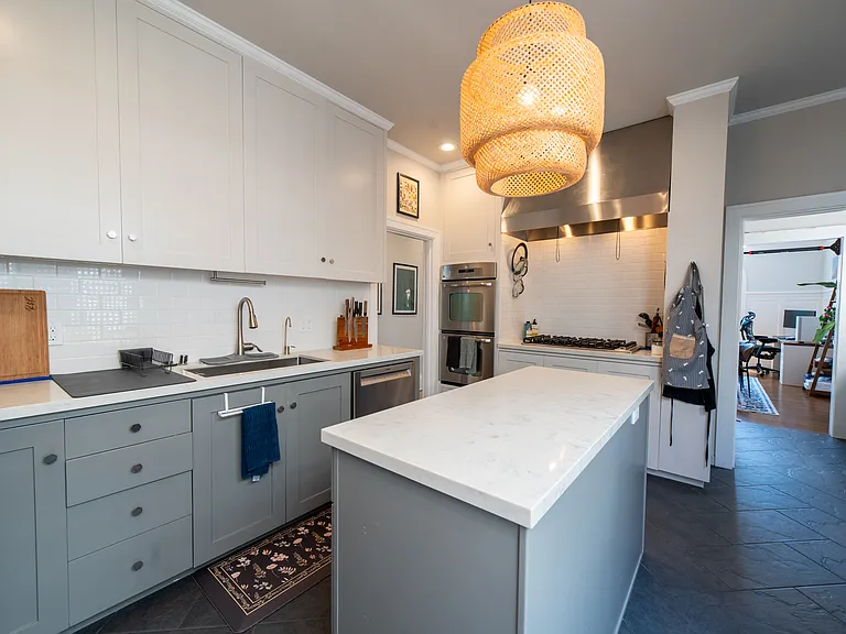 150 Palm Ave — Photo 6