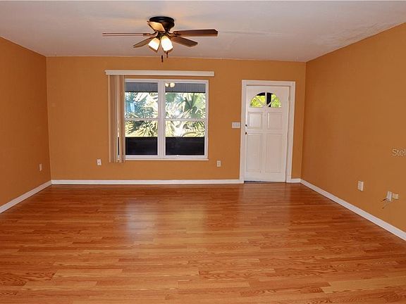 5th image of 8551 Alam Ave
