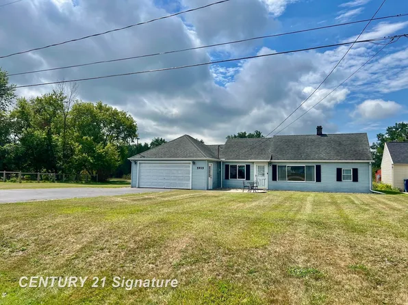 5935 Midland Rd, Freeland, MI 48623