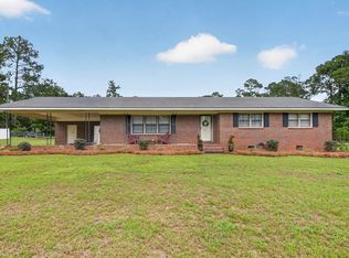 402 Morningside Dr, Sylvester, GA 31791