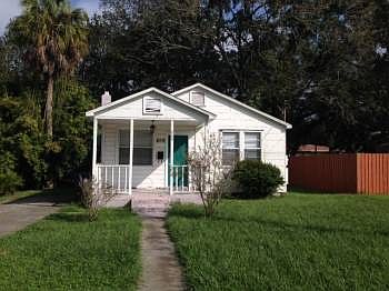 1st image of 809 W Plymouth St