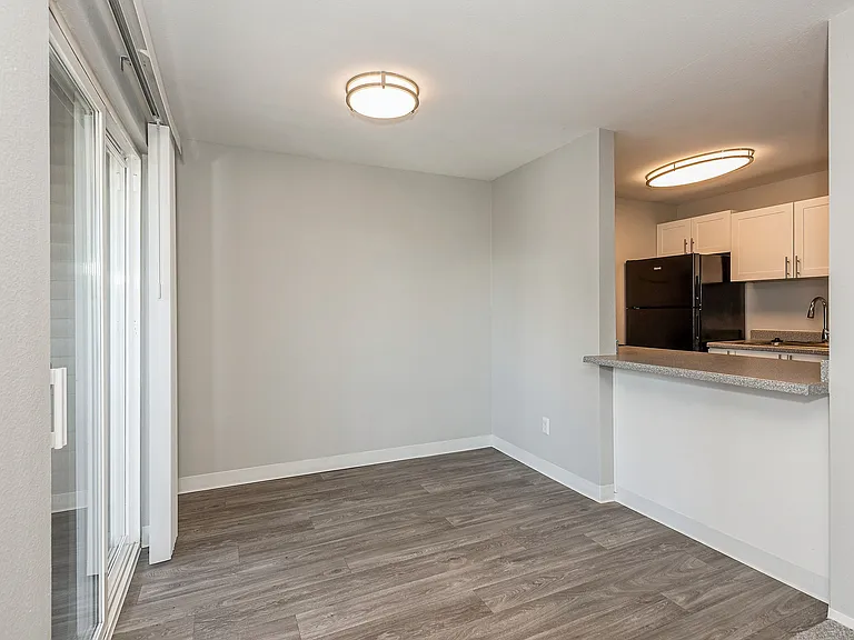 ReNew Waterview — Photo 31