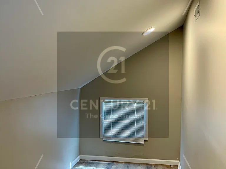 319 Wyoming St — Photo 17