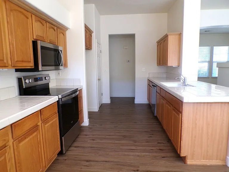 3308 Chandon Dr — Photo 4