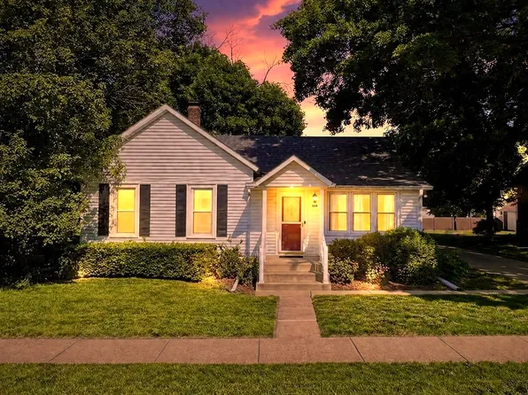 313 N 3rd Ave, Morton, IL 61550