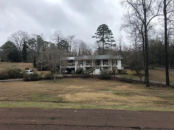 5th image of 1618 Chickasaw Dr
