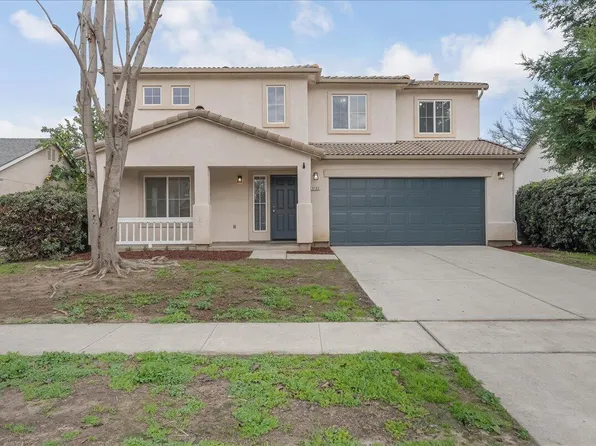 3102 W Flagstaff Avenue, Visalia, CA 93291
