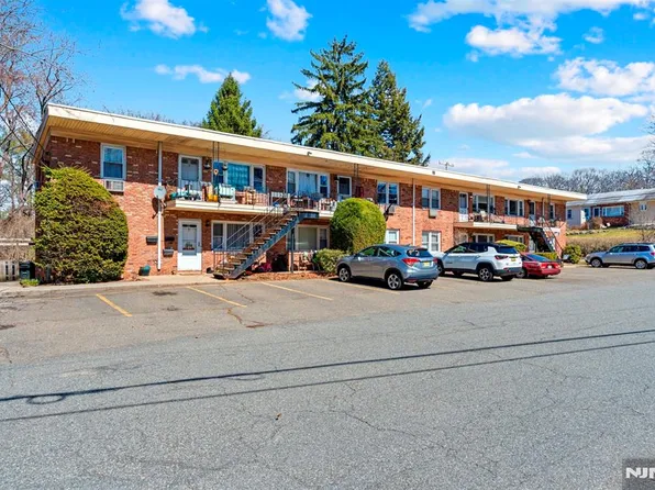 16 E Belmont Ave, Wanaque, NJ 07465