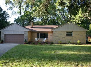 29512 Wolf Rd, Bay Village, OH 44140