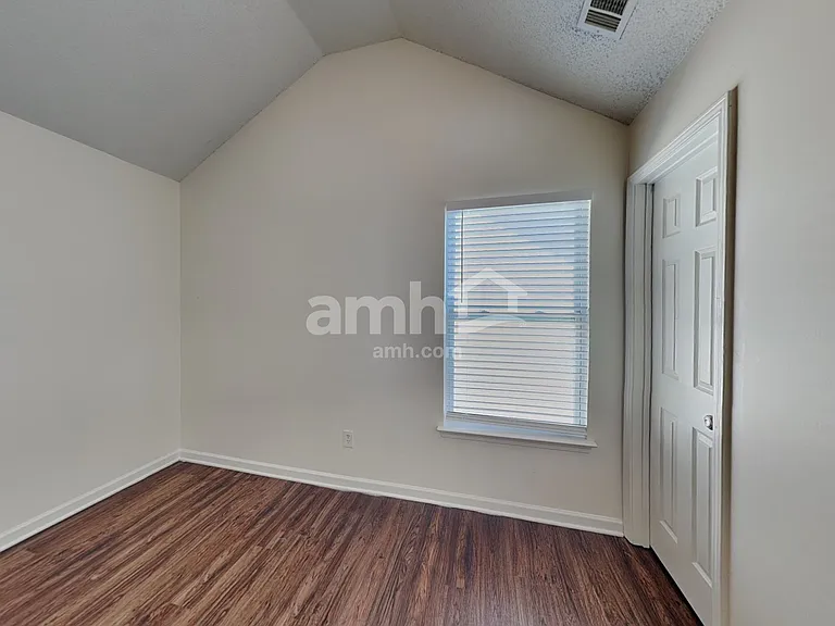 3013 Summer Breeze Dr — Photo 15