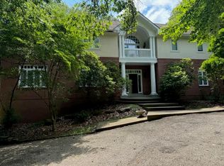 5 Kevin Dr, Sewickley, PA 15143