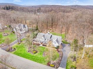 11 Manor Dr, Andover, NJ 07821