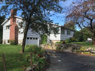 39 Mace Rd, Hampton, NH 03842