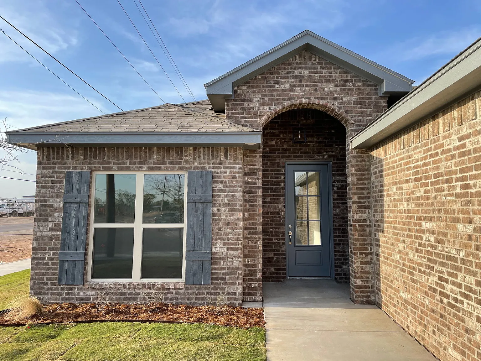 4 bed, 2.0 bath, 1786 sqft, $2,150 — Photo 2