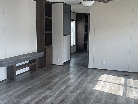 5th image of 1050 Highway 44 W Lot 39