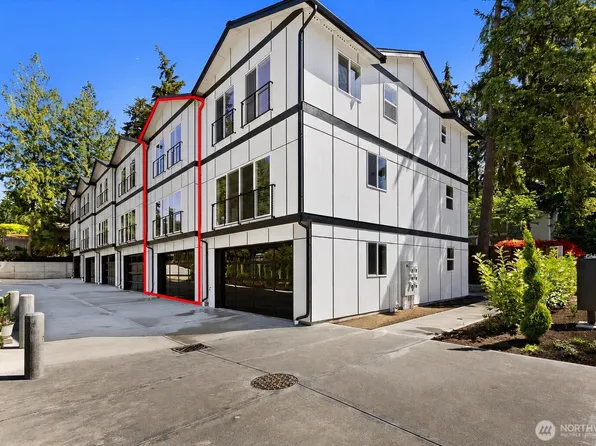 7103 210 Street SW #B, Edmonds, WA 98026