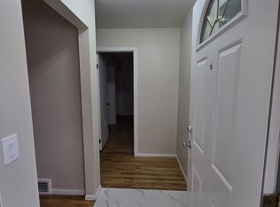 17095 George Washington Dr, Southfield, MI 48075