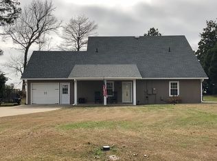1467 Quail Trl, Manning, SC 29102