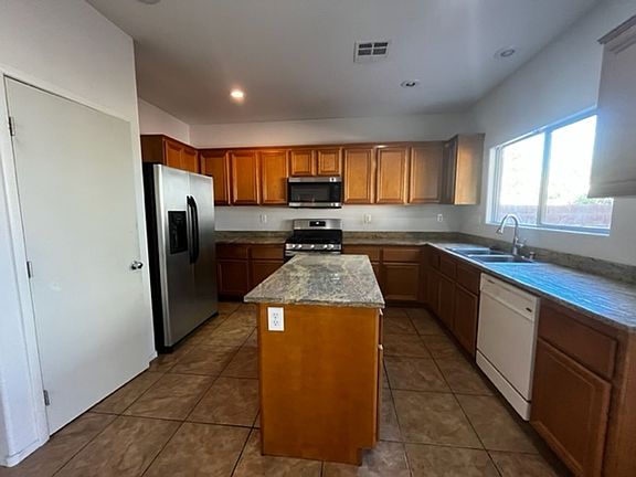 5th image of 5636 Siena Rose St