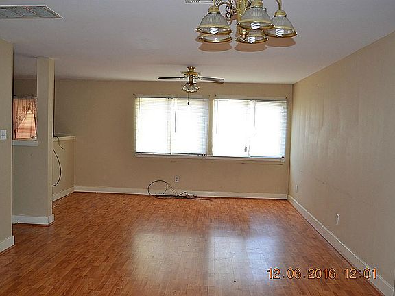 4th image of 1518 Kew Garden Dr