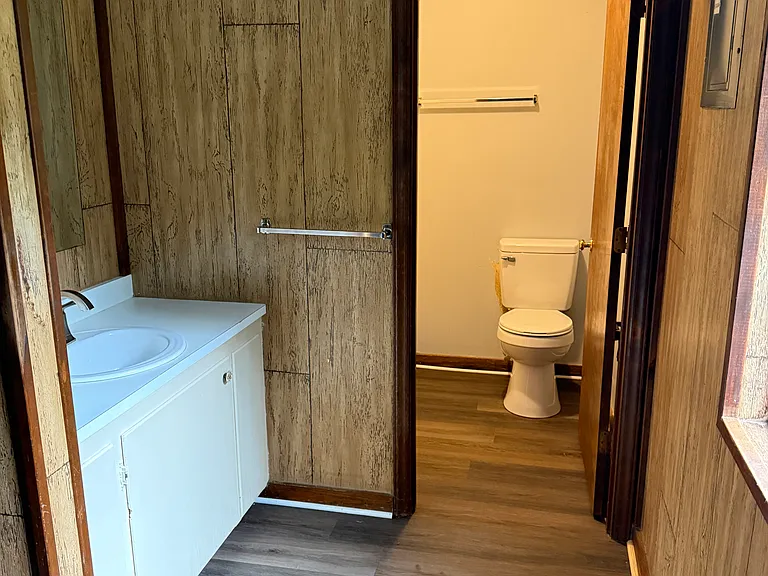 638 Melrose Dr #9 — Photo 7