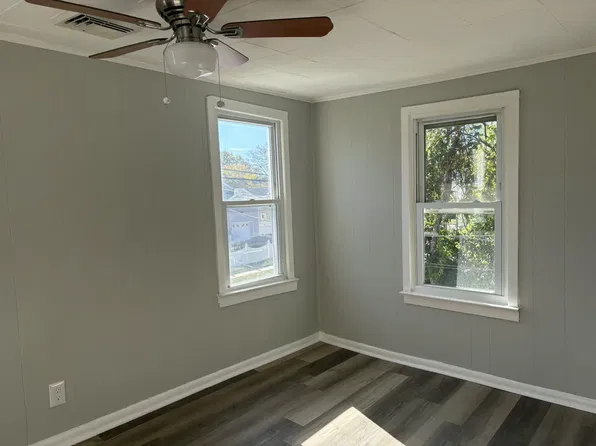 1954 Stratford Ave Floor 2, Neptune, NJ 07753