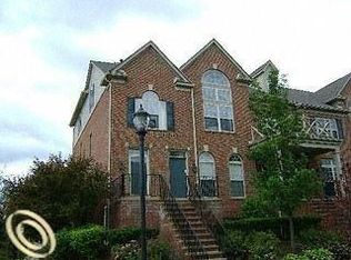 39425 Springwater Dr, Northville, MI 48168