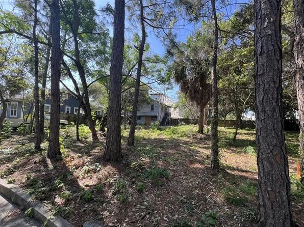 2318 W North B St #4, Tampa, FL 33609