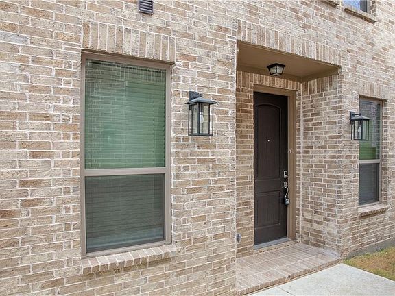 2nd image of 4568 Titus Cir