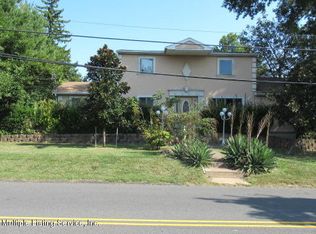 98 Sinclair Ave, Staten Island, NY 10312