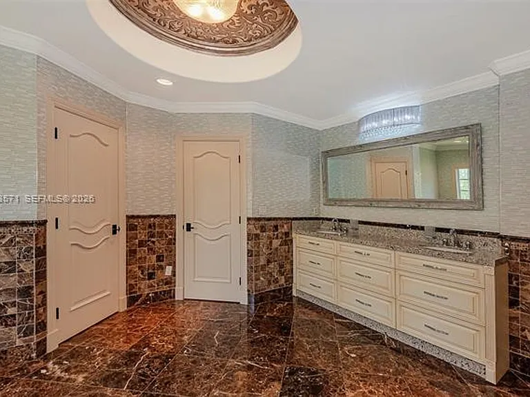 674 Ocean Blvd — Photo 27