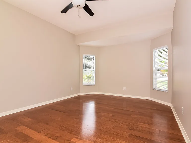 7936 Terrace Ridge Dr — Photo 9