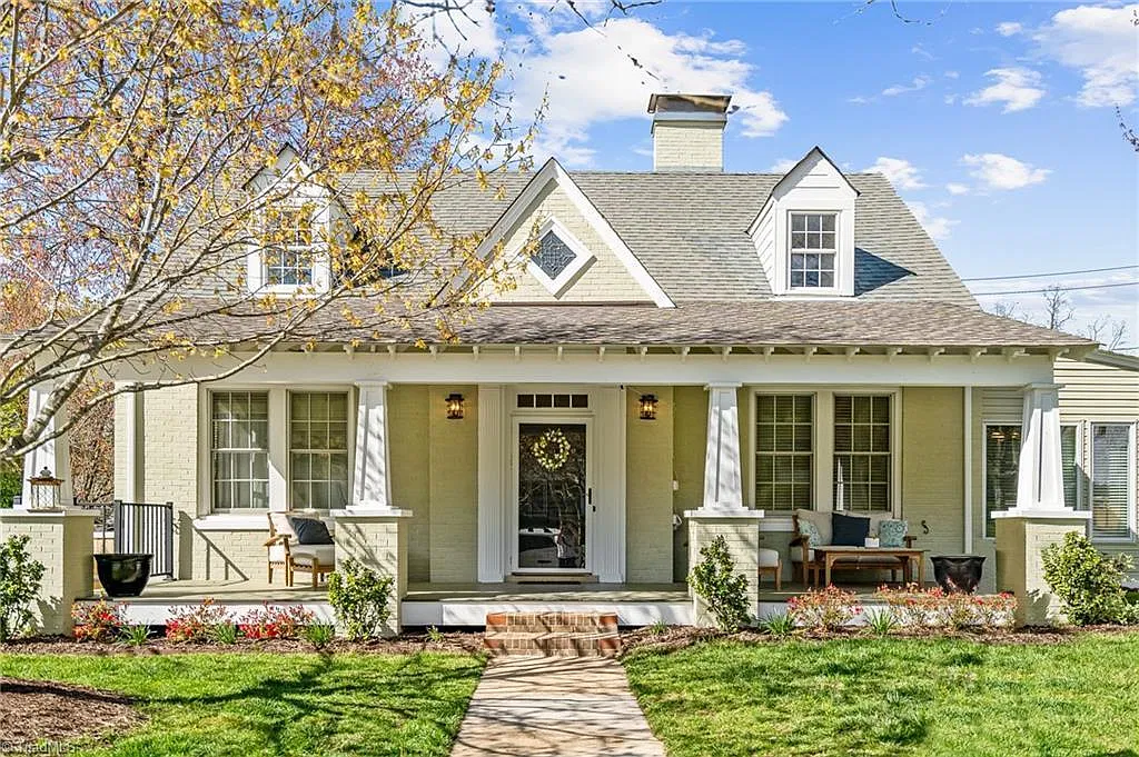 1808 Rolling Rd — Photo 1