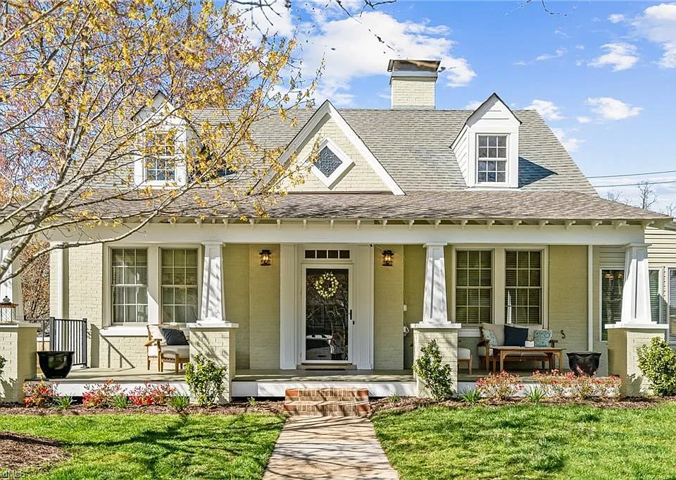 1808 Rolling Rd