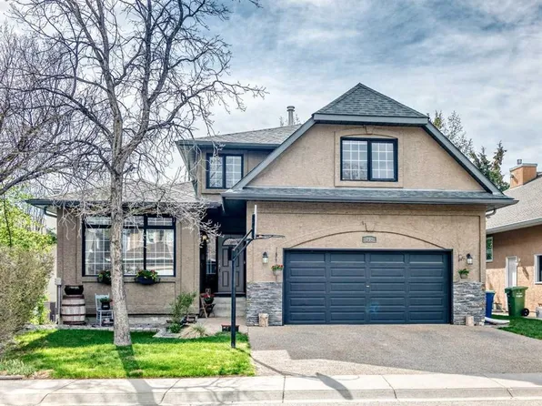 292 E Waterstone Cres SE, Airdrie, AB T4B 2G1