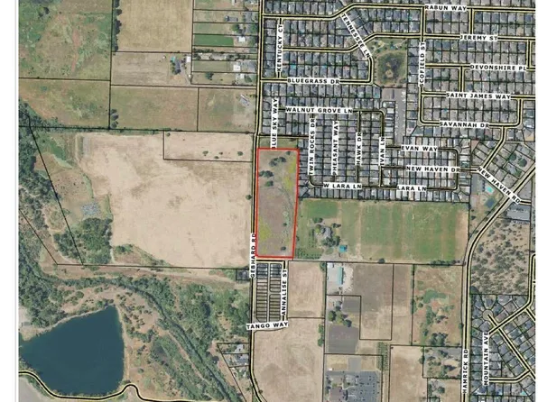 4922 Gebhard Rd, Central Pt, OR 97502