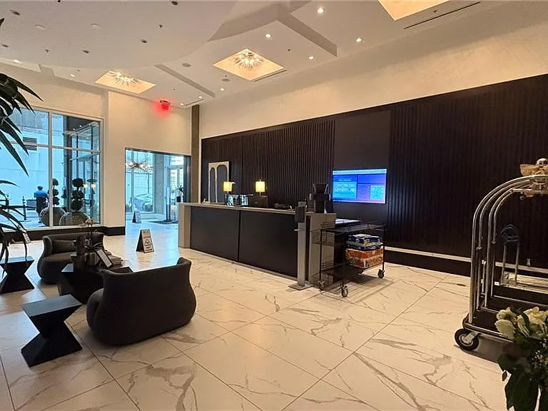 400 W Peachtree St NW #2905 — Photo 27
