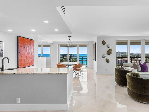 3rd image of 901 E Camino Real #15d