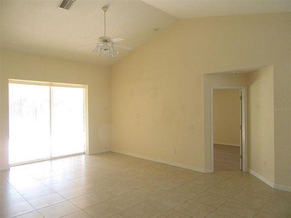 3rd image of 8171 Rocliff Ave