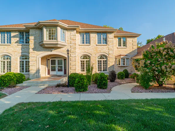 310 Barrington Dr, Bourbonnais, IL 60914