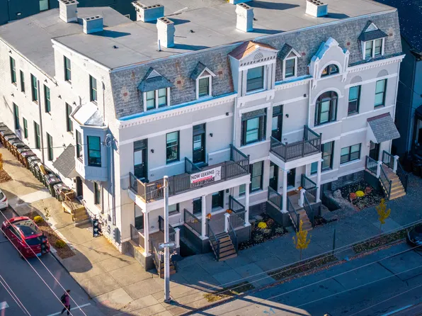 Carnegie Flats, 22 E Robbins St #3, Covington, KY 41011