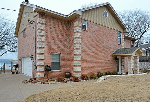 3rd image of 2311 E Lake Dr