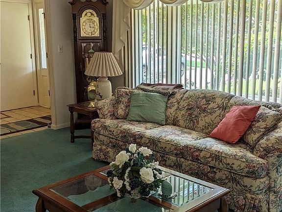 5th image of 7227 Lakeview Dr