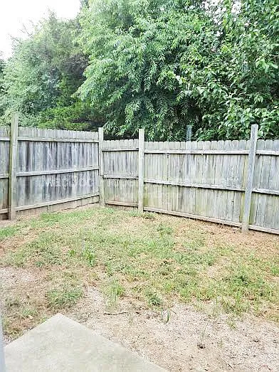 11009 Bevin Dr — Photo 22
