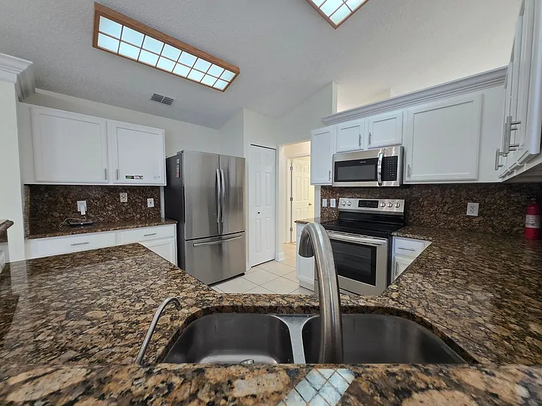 3190 Lori Ct — Photo 9