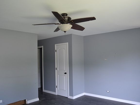 4th image of 1222 Beverly Dr