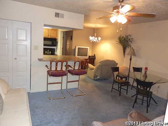 3rd image of 307 Casa Bella Ct