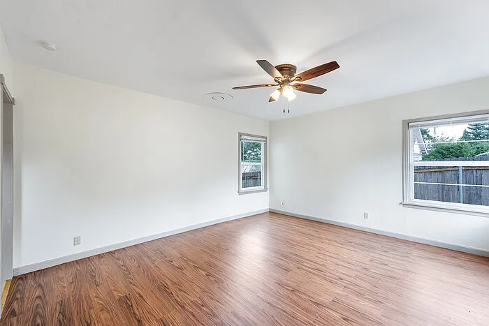 2 bed, 1.0 bath, 812 sqft, $1,995 — Photo 4